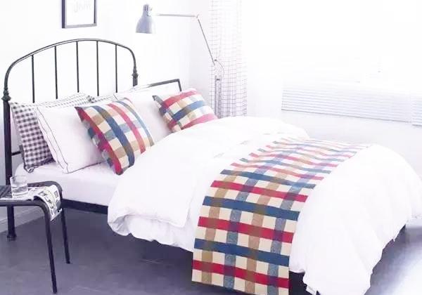 床尾可以放婚纱照吗