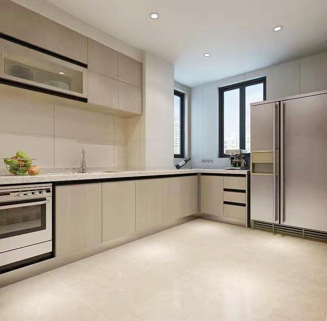 索菲亚定制衣柜与标准家具