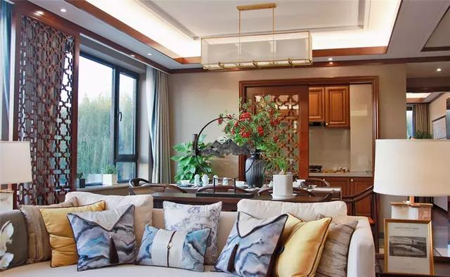 实木中式家具特点