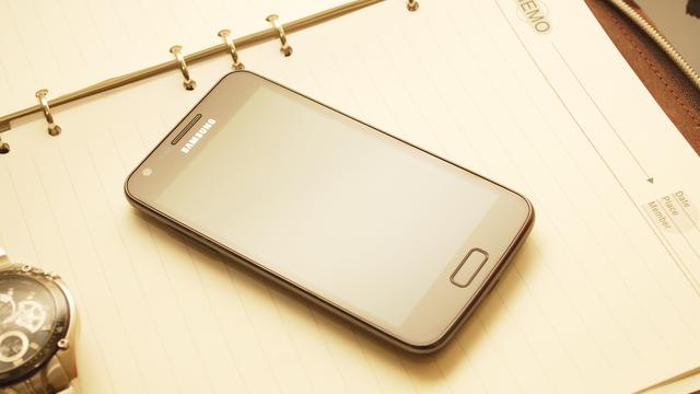 手机自动下载软件是什么问题