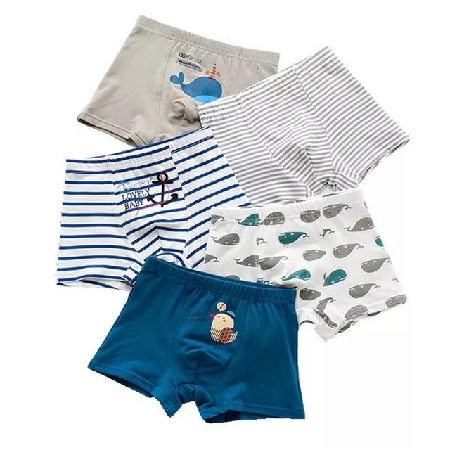 你在给宝宝挑选内衣裤吗？我来教你怎么挑选