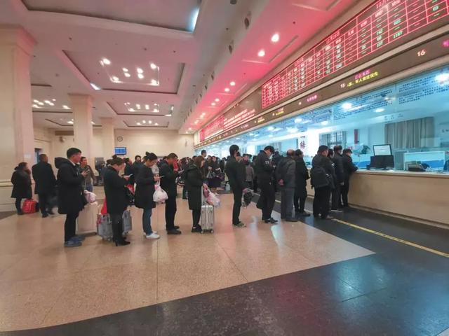 手机抢票软件 都要先付款吗