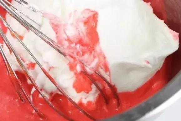 图片[11]-草莓蛋糕卷做法-起舞食谱网