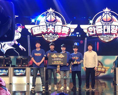 兄弟组合SF奇袭《街头篮球》韩国J3战队称霸大师赛