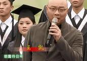 лʫ
