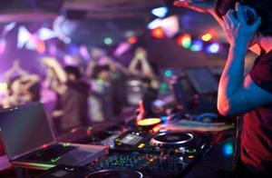 关于抽奖的歌曲软件 抽奖时用的音乐