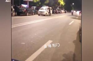 [add video] " phut! Phut! " one man holds Beijin