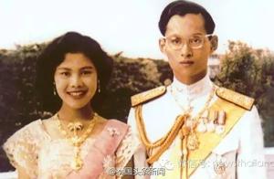Thailand king is fulfilled 66 years with queen mar