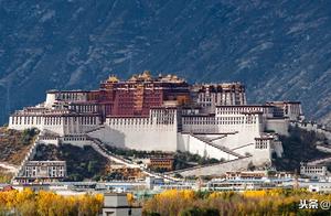Lhasa the Potala Palace: The bright phearl on worl