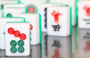 One eldest sister hits Guizhou mahjong never loses