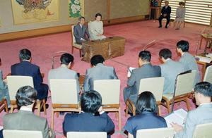 V/arc be on the throne of Japanese Ming Rentian em