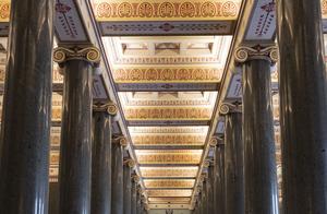 One of 4 big museum Sanket winter palace, there is