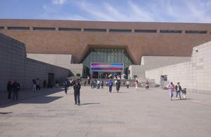 Scene of park of Luoyang elite museum is strung together burn the city that takes away you to enter