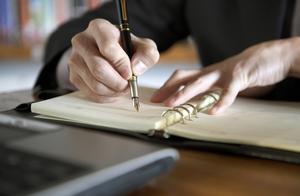 Leader cadre is absurd borrowed file, province dis