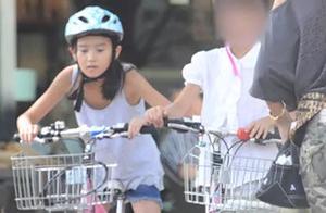 Wooden village develop after young daughter exposu