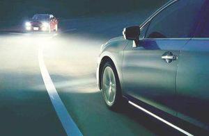 Be what meaning to just showing headlight 3 times 