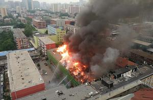 Building of firemen surround and annihilate carrie