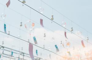 Those light say the man that does not become, whos