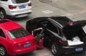 The man opens the nimble when protecting to grind 