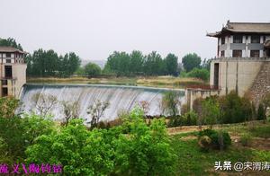 The tourist attraction that two counties develop c