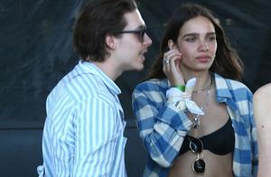 Mu and cummer show Bulukelin Beikehan body music division, 2 people interact intimately big beautifu