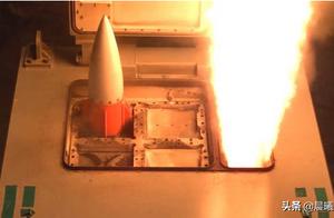 What weak point does ability of air defence of our country naval ships still have board? 