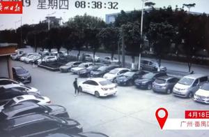 The man holds Dao Chuang to throw a person into te