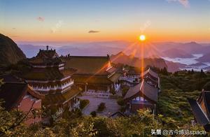 Bound of Hubei Zhang Jia (3) : Day door hill sees a new world