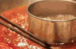 Be vigilant! Fish of 16 years old of boys is gouty