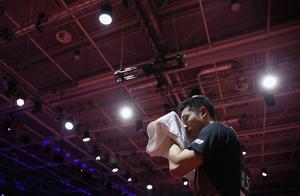 Ping-pong -- world bright and beautiful surpasses 