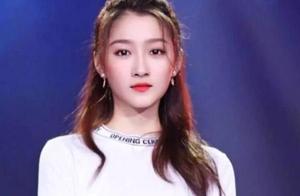 Rehearsal of Guan Xiaotong evening party pursues, color of skin of entire plain Yan Chujing is very