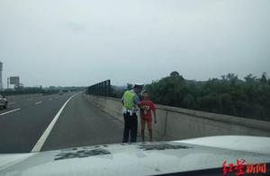 The child does not wish to wash bowl and mom to pr