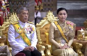 New queen of Thailand king in the company of atten