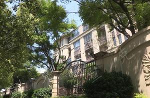 Actor or actress in pairs of husband and wife of f