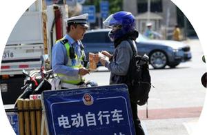 Move real! Beijing opens motor-car of report of Ch