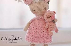 Doll need not be bought, the ability that oneself hook has love, the check mark that there are detai