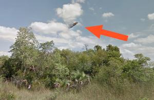 The United States discovers an UFO! The light of d