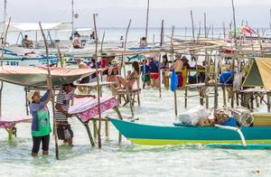 Why old ass friend does not suggest to go cling to