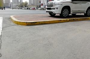 Do not let stop below ecliptic tooth, he parks the