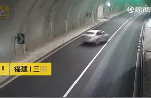 34 minutes use a mobile phone 30 times, the chauff