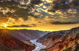 Follow the camera lens of cameraman, appreciate these beautiful view, those who experience nature is