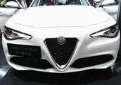 The car exhibits solid pat: Giulia of Europe of alpha · Luo Mi