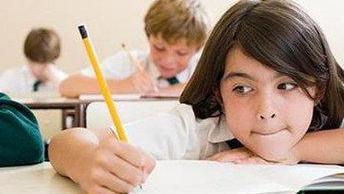 歌词中有 就放手吧，别想她 的是哪首歌啊