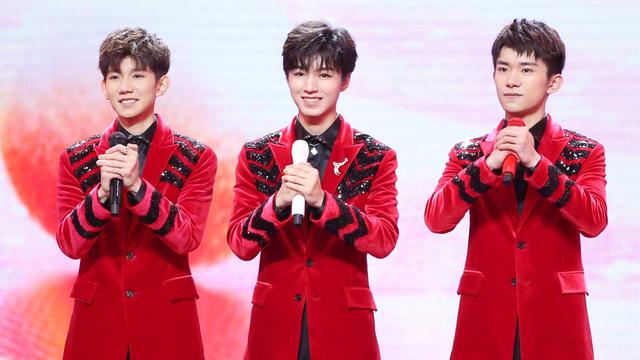 作文《我》,800字左右。