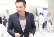 Wang Xiaofei of big S husband shows body airport t