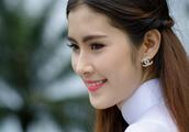 White Ao Dai, glamour is infinite