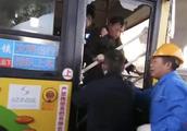 Pull drag public transportation driver, old man of heart Yang Liuxun is suspected of endangering com