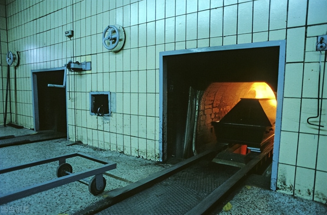 人死后臉上為什么蓋紅布 蓋臉布用什么布(圖18) 人死后臉上為什么蓋紅布 蓋臉布用什么布(圖18)