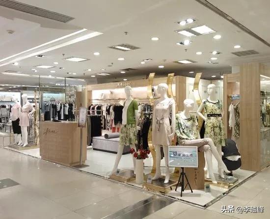 商場里的雜牌為什么貴 商場一千多衣服利潤多大(圖3) 商場里的雜牌為什么貴 商場一千多衣服利潤多大(圖3)