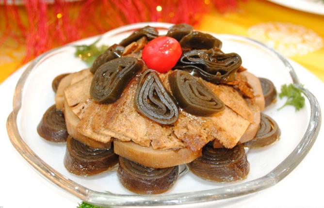 酥锅,山东淄博汉族传统名吃,多在春节期间 - 今